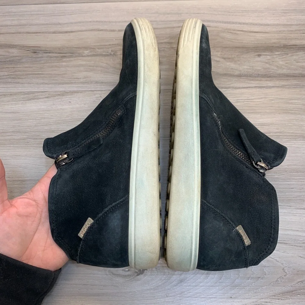 Ecco soft bootie